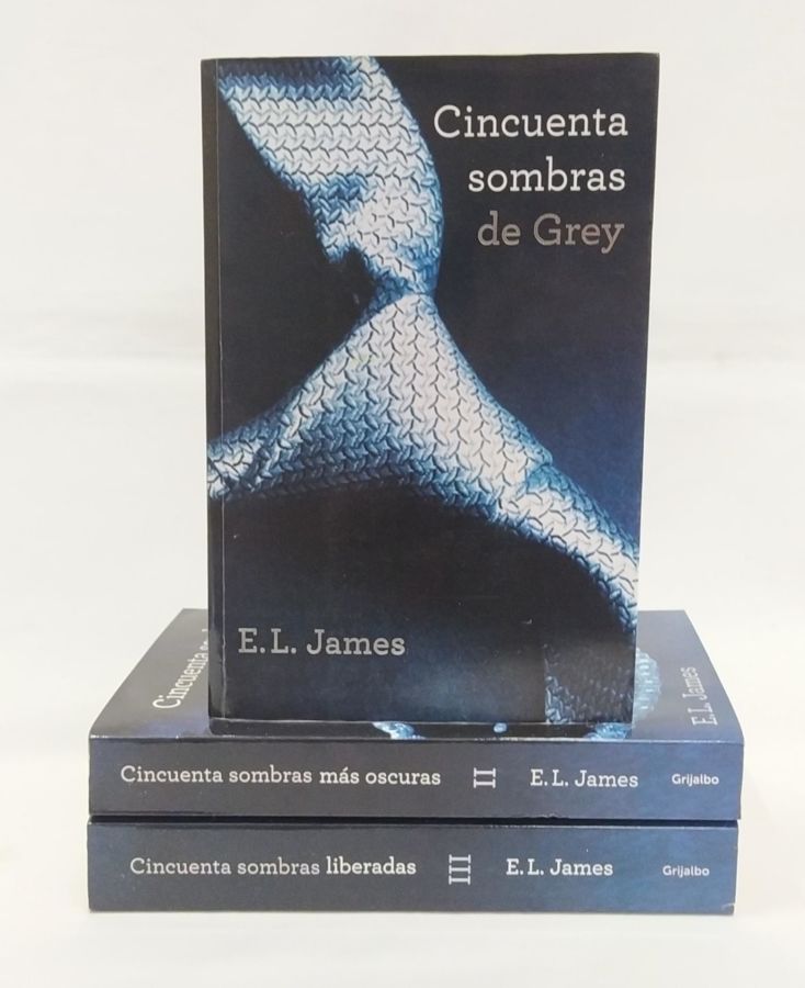 <a href="https://www.touchelivros.com.br/livro/colecao-cincuenta-sombras-de-grey-3-volumes/">Coleção – Cincuenta Sombras De Grey – 3 Volumes - E. L. James</a>