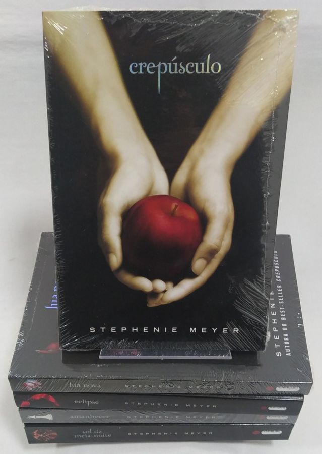 <a href="https://www.touchelivros.com.br/livro/colecao-crepusculo-5-volumes/">Coleção Crepúsculo – 5 Volumes - Stephenie Meyer</a>